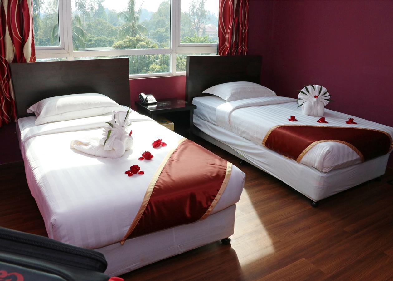 Beauty Land Hotel Янгон Екстер'єр фото